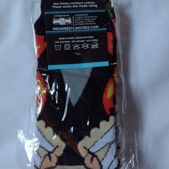 Eddie Guerrero Super Kick Socks PWC Exclusive wrestling WWE AEW WWF - Picture 2 of 2